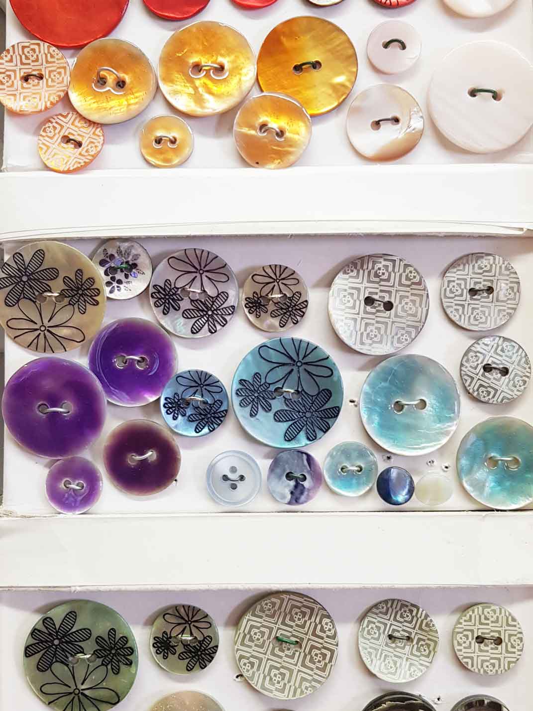 fadenkarussell-perlmutt